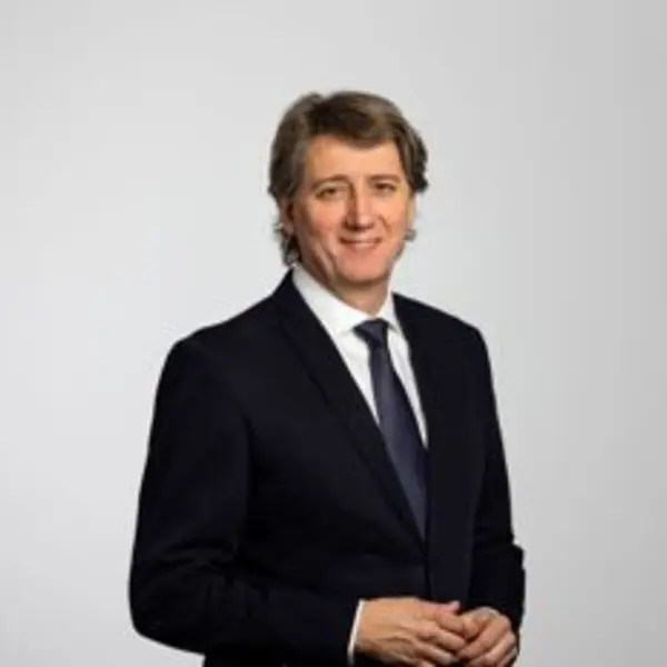 Carlos MARTÍNEZ MÍNGUEZ