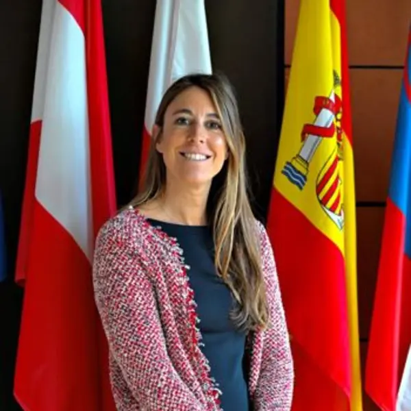 Cristina MENÉNDEZ ÁLVAREZ
