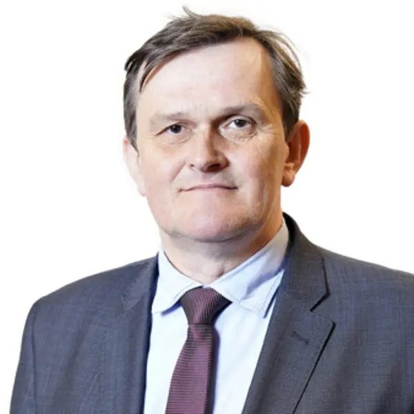 Oszkár SESZTÁK