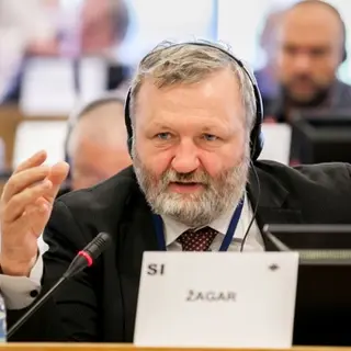 Ivan ŽAGAR