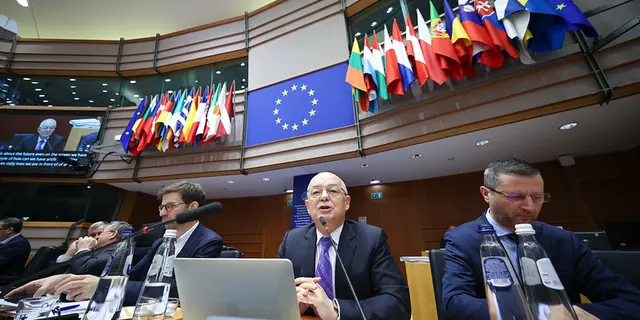 Rapporteur Emil Boc (RO/EPP)