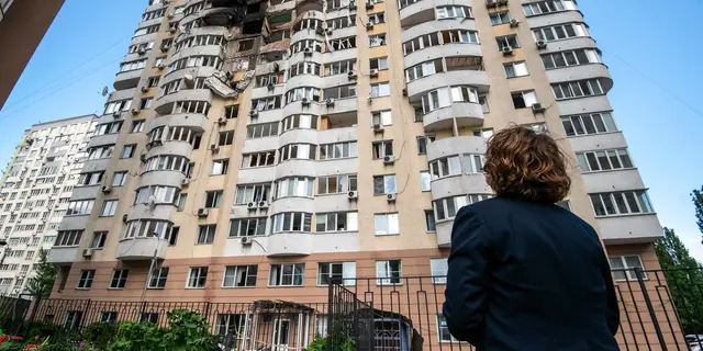 Antje Grotheer, chair of the WG Ukraine, at the site of a drone attack in Kyiv, 6 June 2025.