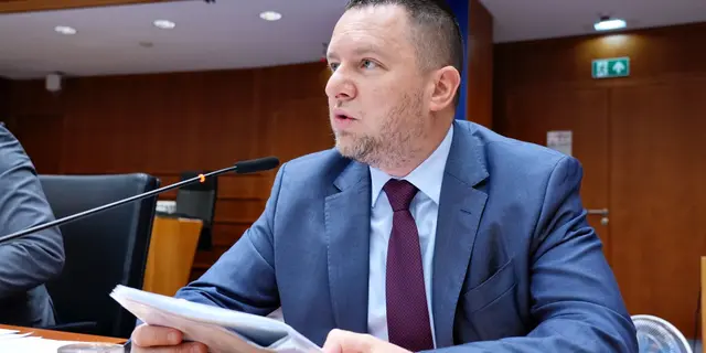 Rapporteur Adam Cizkowski (PL/ECR)