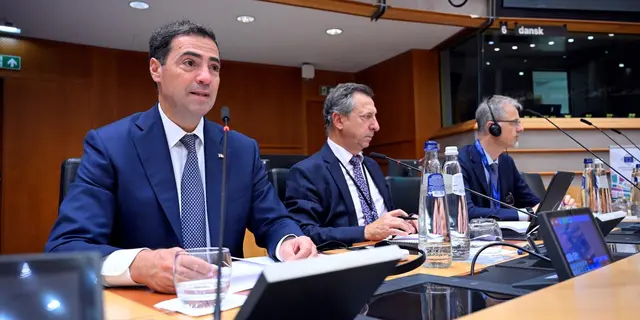 Imanol Pradales, Baskiens president, under ReK:s plenarsession.