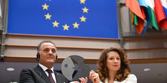 President Kata Tüttő and Istanbul's Acting Mayor Nuri Aslan