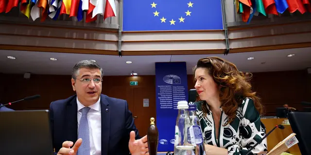 Kata Tüttő, President of the European Committee of the Regions and Apostolos Tzitzikostas, Commissioner for Sustainable Transport and Tourism